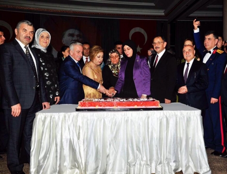  Bakan Özhaseki: "Her Bir Tehlike, Her Bir Sıkıntı Bizi Daha Güçlü Hale Getiriyor"