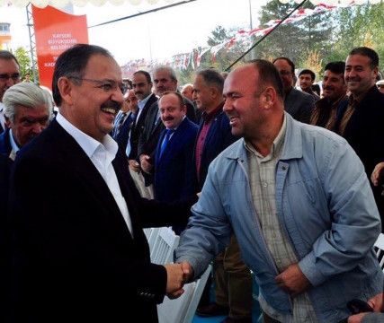  Bakan Özhaseki: Biz Bir Olacağız, Diri Olacağız.