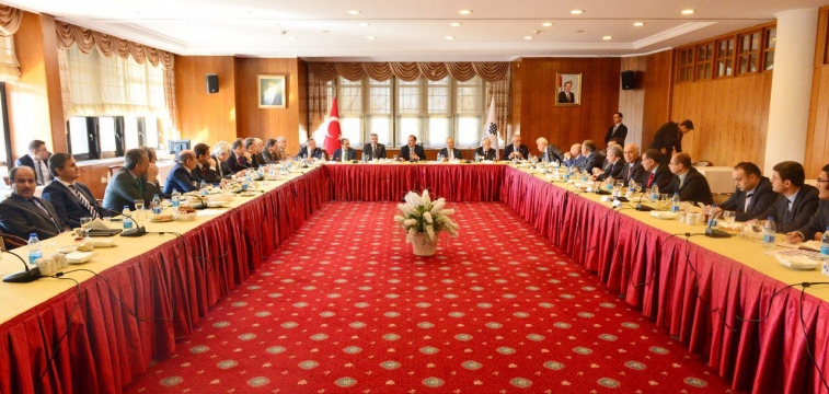 Bakan ÖZHASEKİ, TBMM Çevre Komisyonu Üyeleri ile Bir Araya Geldi