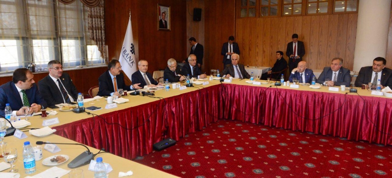 Bakan ÖZHASEKİ, TBMM Çevre Komisyonu Üyeleri ile Bir Araya Geldi