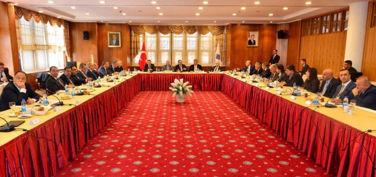 Bakan ÖZHASEKİ: "Birinci hedefimiz riskli yapıların dönüştürülmesi"