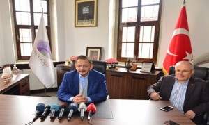 Bakan ÖZHASEKİ: "Hiçbir kaptan bilet aldı diye yolcunun gemiyi delmesine izin vermez"