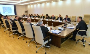 Bakan Özhaseki'nin Başkanlığında  Terörden Zarar  Gören İlçelerde  Yapılan Çalışmalar  Değerlendirildi