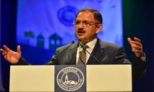 Bakan ÖZHASEKİ 3. Kentsel Dönüşüm Zirvesi"ne Katıldı