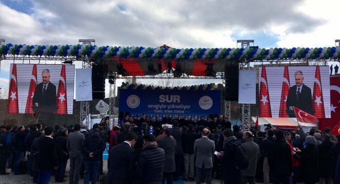 Sur'da Büyük Temel Atma Töreni