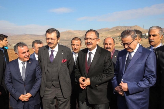 Bakan Özhaseki; "2018 Gelmeden Konutları Vatandaşlarımıza Teslim Edeceğiz"