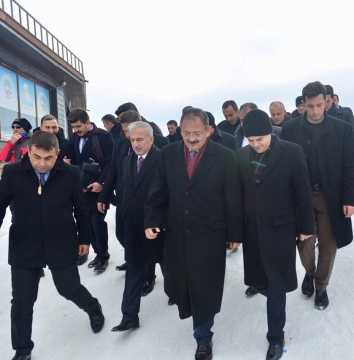 Bakan Özhaseki ve Bakan Kılıç Kayseri'deki Spor Merkezlerini İnceledi