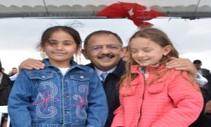 Bakan Özhaseki, Kayseri'de Sosyal Yaşam Merkezi Temel Atma Törenine Katıldı