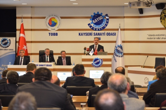 Bakan Özhaseki: Kentsel Dönüşüm Yasası Üzerinde Çalışıyoruz