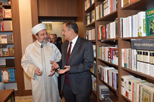 Bakan Özhaseki Cami Planlama ve Tasarım Çalıştayı'na Katıldı