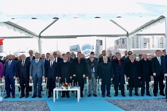 Bakan Özhaseki: 16 Nisan Türkiye İçin Bir Milat Olacaktır