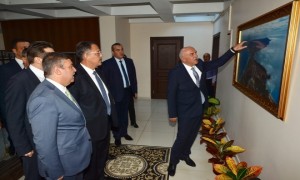 Bakan Özhaseki Sinop Valiliği İle AK PARTİ İl Başkanlığını Ziyaret Etti
