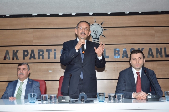 Bakan Özhaseki Sinop Valiliği İle AK PARTİ İl Başkanlığını Ziyaret Etti