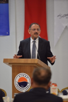 Bakan Özhaseki: "Biz Ağa Çocuğu, Paşa Çocuğu Değiliz"
