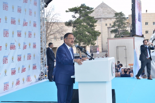 Bakan Özhaseki İle Başbakan Yıldırım Kayseri'ye Birlikte Seslendi