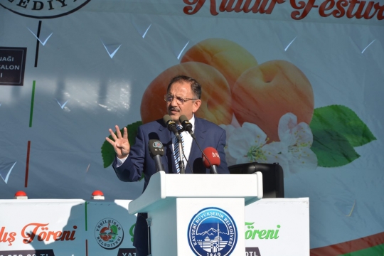 Bakan Özhaseki Yeşilhisar'da Dönüşümün Temelini Attı
