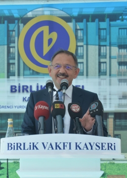 Bakan Özhaseki, Birlik Vakfı'na Ait  Yurdun Temellerini Attı