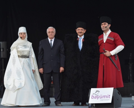 Bakan Özhaseki: "Çerkes Kardeşlerimizin Kahramanlıkları Dillere Destan..."