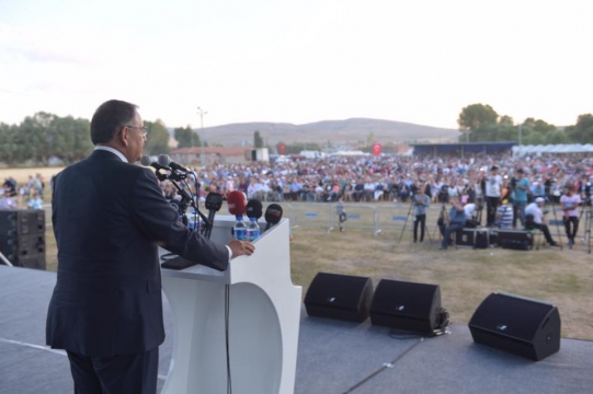 Bakan Özhaseki: "Çerkes Kardeşlerimizin Kahramanlıkları Dillere Destan..."