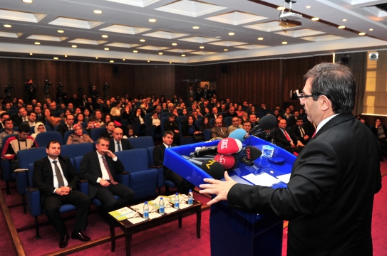 Bakan Güllüce Ödül Törenine Katıldı