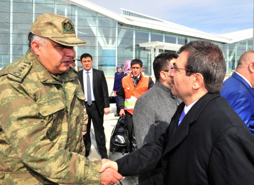 Çevre Ve Şehircilik Bakanı İdris Güllüce Kars'ta