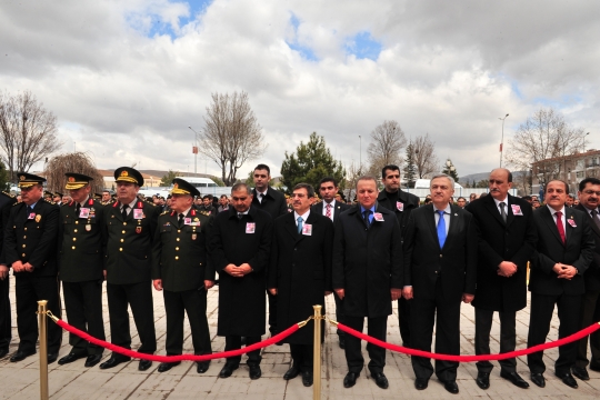 Bakan Güllüce Karakoçan Devlet Hastanesi'nin 50 Yataklı Yeni Hizmet Binasının Temel Atma Törenine Katıldı