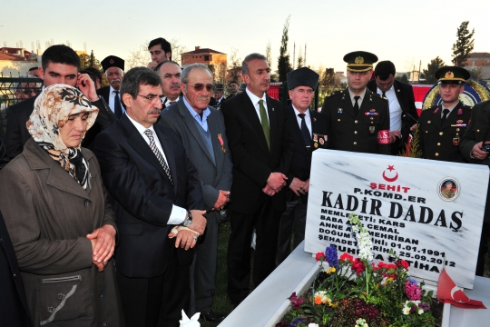 Büyük Bir Zafer Günü Olan 18 Mart Aynı Zamanda da Şehitlerimizi Anma Günüdür.