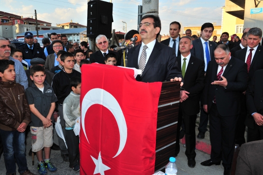 Büyük Bir Zafer Günü Olan 18 Mart Aynı Zamanda da Şehitlerimizi Anma Günüdür.