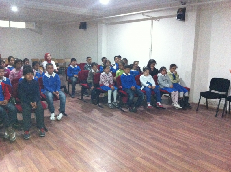 Müfettiş Hamdi GİRGİN İlköğretim okulunda 02.04.2014 tarihinde Çevre Eğitimi verilmiştir.