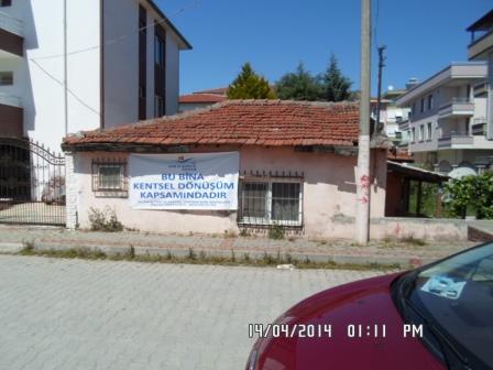 YALOVA'DA KENTSEL DÖNÜŞÜM TÜM HIZIYLA DEVAM ETMEKTEDİR.    BUGÜNE KADAR 74 RİSKLİ BİNA TESPİTİ MÜDÜRLÜĞÜMÜZCE ONAYLANMIŞTIR.