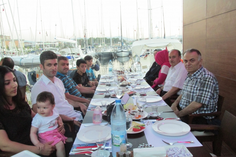 Müdürlüğümüz Personeline İftar Yemeği