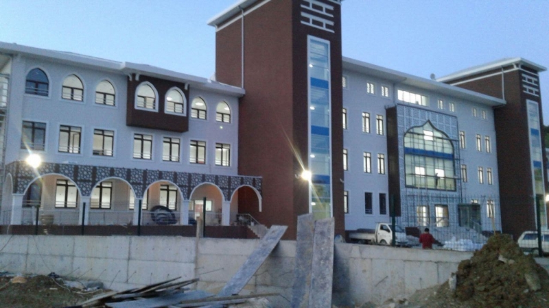 Armutlu İmam Hatip Ortaokulu Geçici Kabulü Yapıldı