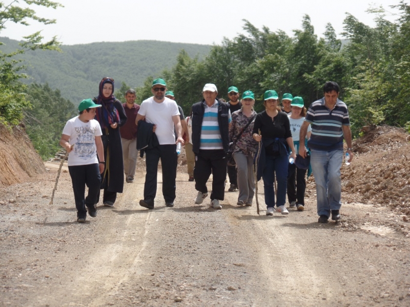 Çevre Haftası Etkinlikleri Doğa Yürüyüşü ile Başladı¦