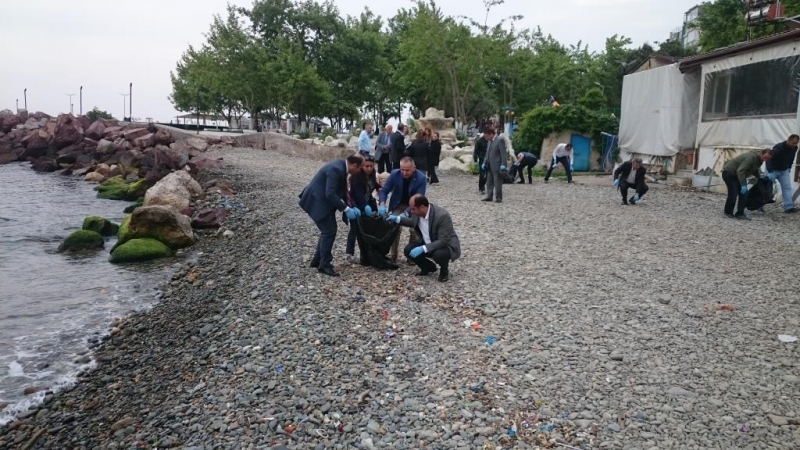 Çınarcık Belediyesi Sahil Temizliği Etkinliği Yapıldı