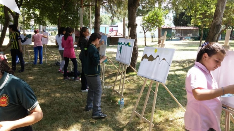 Küçük Ressamlardan Çevreci Resimler 