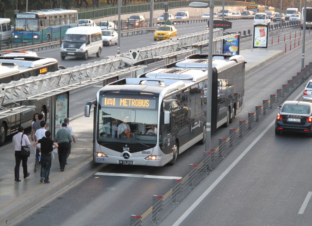 Kentte Toplu Taşıma Sistemlerinin Belirlenmesinde Kullanılan Ölçütler