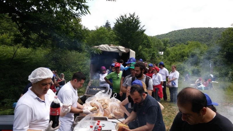 Doğa Yürüyüşümüzde hem spor hem eğlence