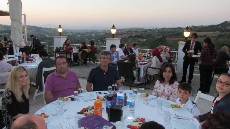 Müdürlüğümüz Personeline İftar Yemeği