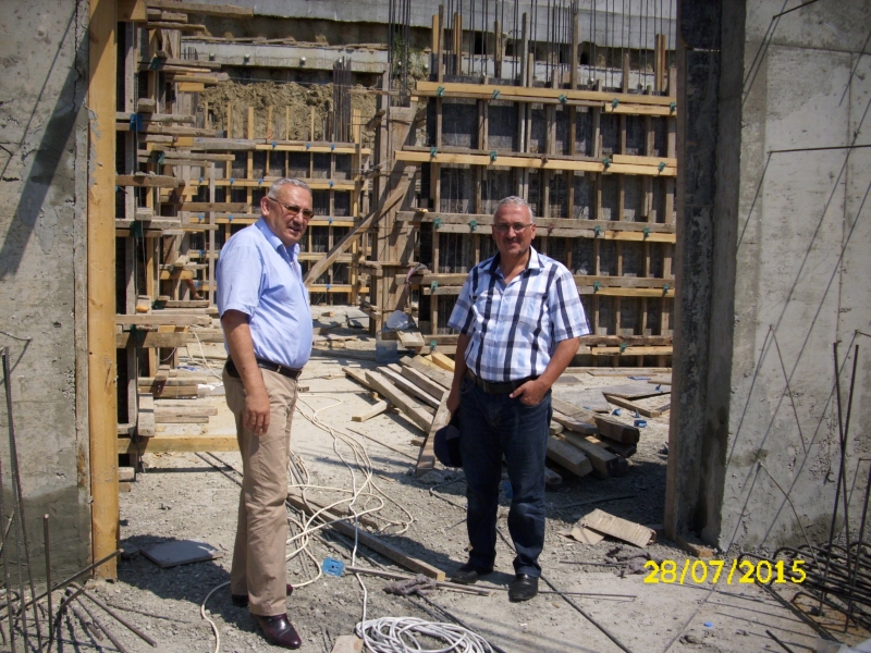 Anadolu Lisesi İnşaatında Beton Dökümü 