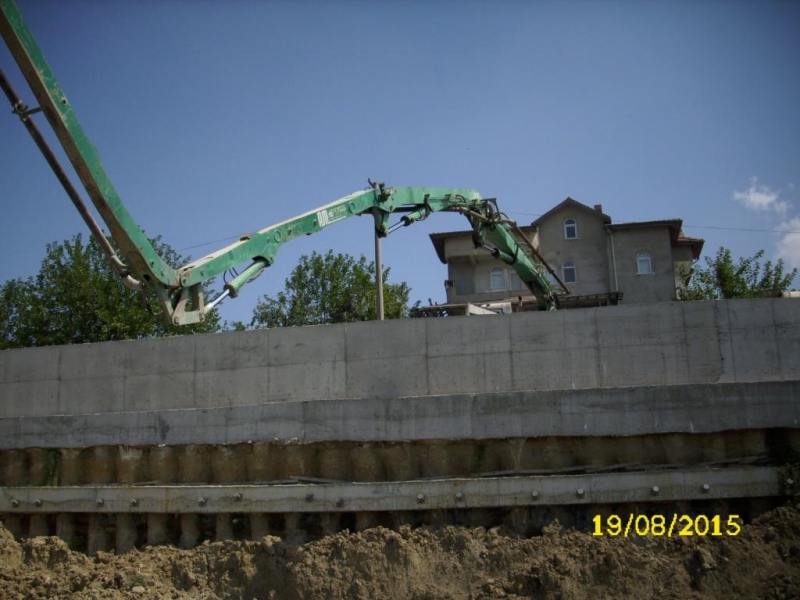 Merkez Anadolu Lisesinde Beton İşleri Devam Ediyor