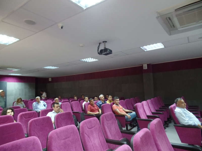 Kişisel Gelişim Seminerlerinde ''EVREN, UZAY, ZAMAN PARÇACIKLARIN TELEPATİSİ VE YER ÇEKİMİ DALGALARI'' anlatıldı.