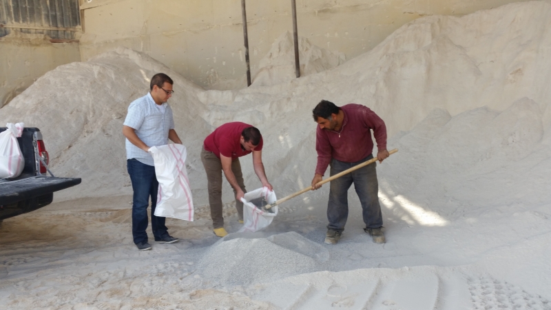 İnşaat Yıkıntı Atıklarının Hazır Beton Sektöründe Yeniden Kullanılması Ar-Ge Projemizin Numuneleri deneylerde kullanılmaya hazır hale getirildi.