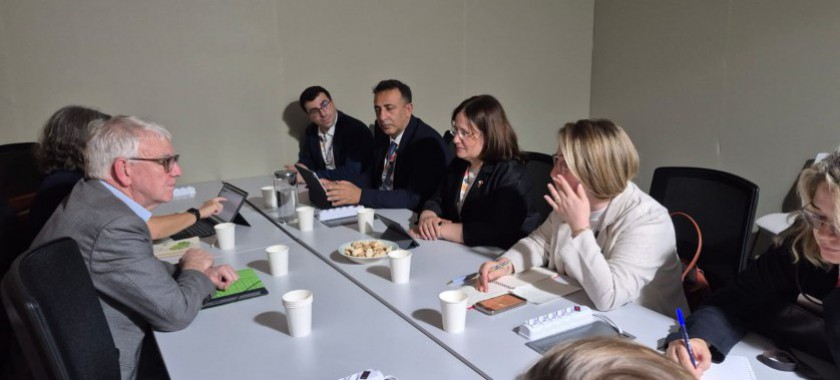 Bakan Yardımcımız Sayın Fatma Varank, COP 30 Kapsamında Almanya Bakan Yardımcısı Flasbarth ile Görüştü