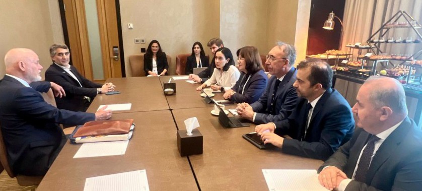 Bakan Yardımcımız Sayın Fatma Varank, BM Okyanus Özel Temsilcisi Peter Thomson ile Görüştü