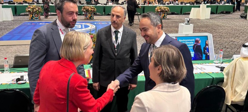 Bakan Yardımcısı Burak Demiralp, İngiltere Çevre Bakanı Emma Reynolds ile Görüştü