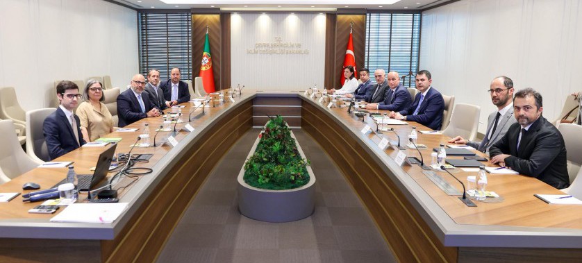Bakanımız Sayın Murat Kurum, Portekiz Cumhuriyeti Altyapı ve Konut Bakanı Sayın Miguel Pinto Luz ile Görüştü
