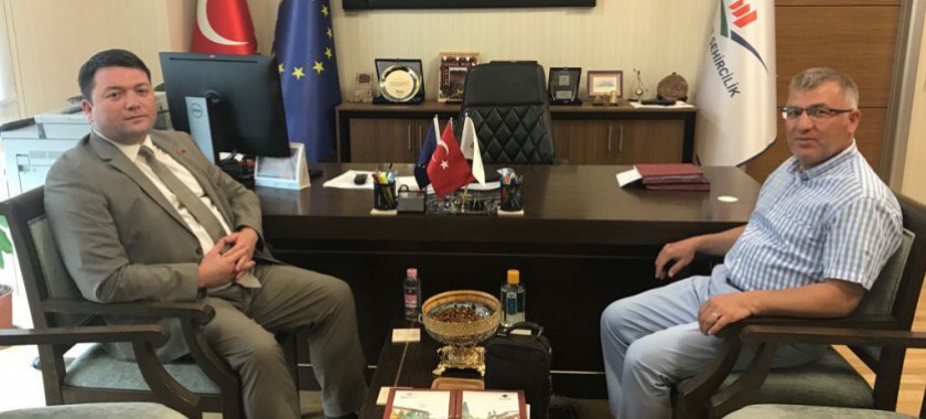 Kırıkkale Üniversitesi İnşaat Müh. Bölümü Öğretim Üyesi Prof.Dr. İlhami DEMİR, Başkanımız Sn. İsmail Raci BAYER’i makamında ziyaret etti ve Başkanlığımız faaliyetleri hakkında bilgi aldı.