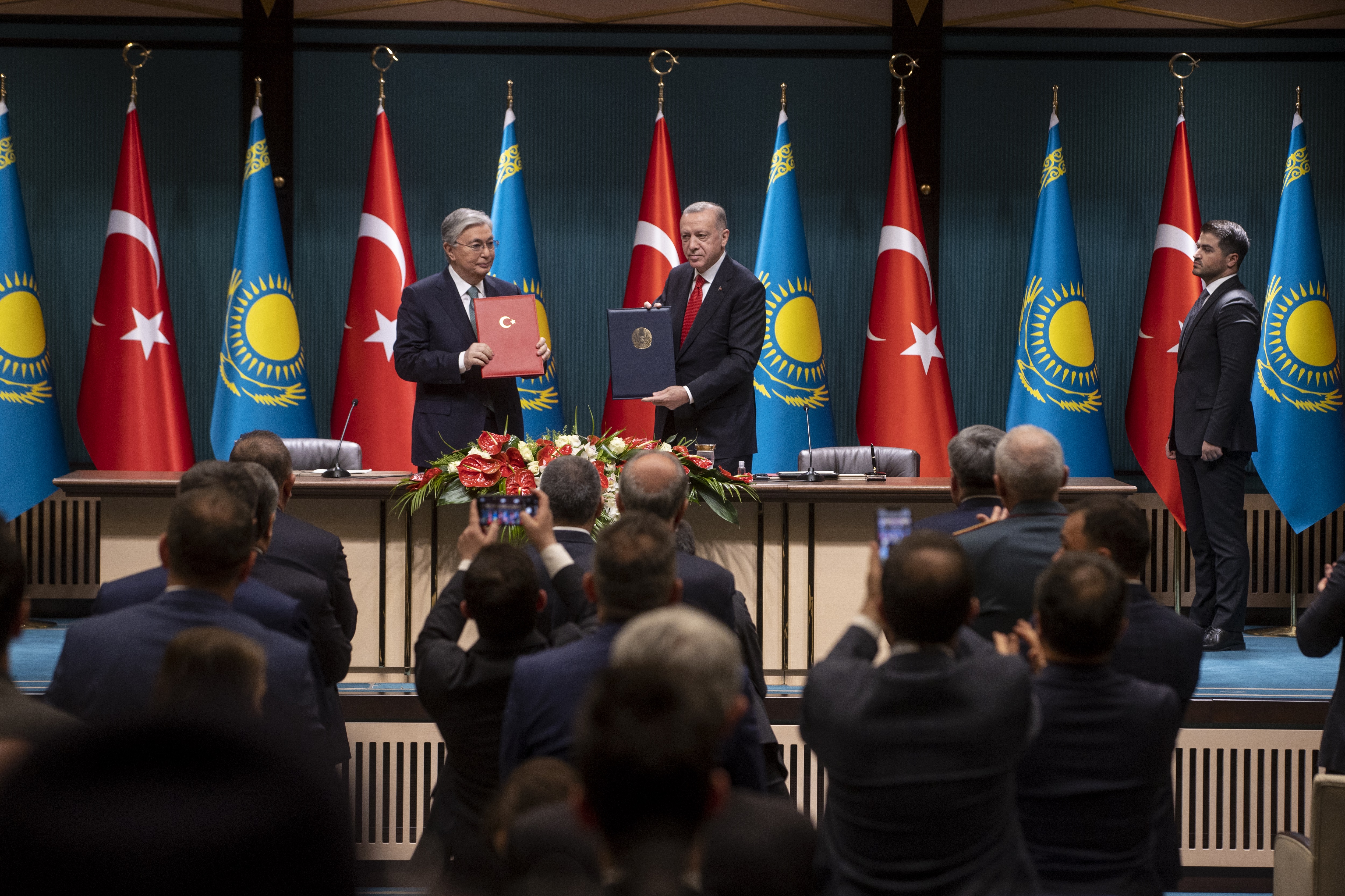 15 agreements signed between Türkiye and Kazakhstan