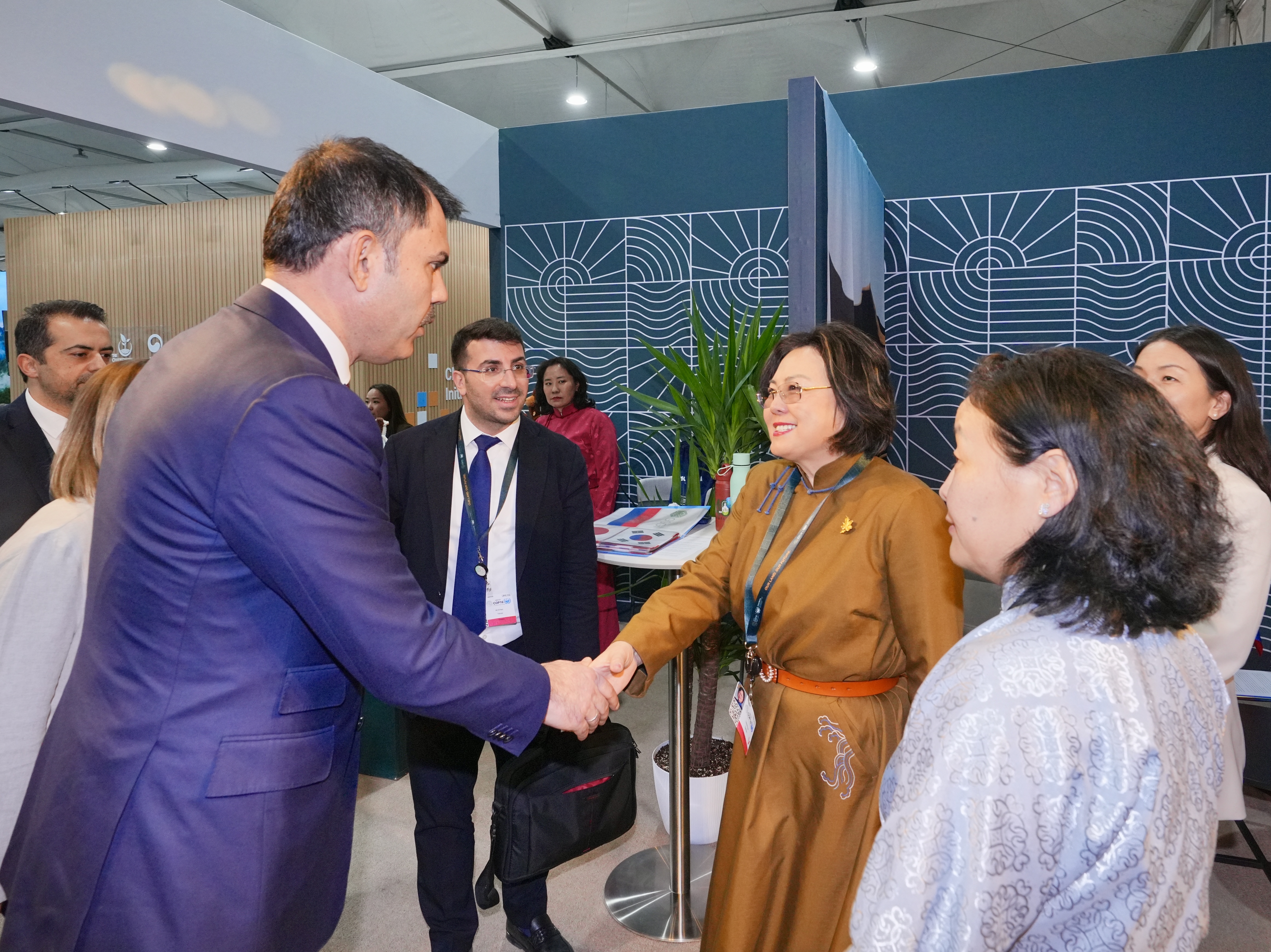 Cooperation Talks Between Türkiye and Mongolia at COP16