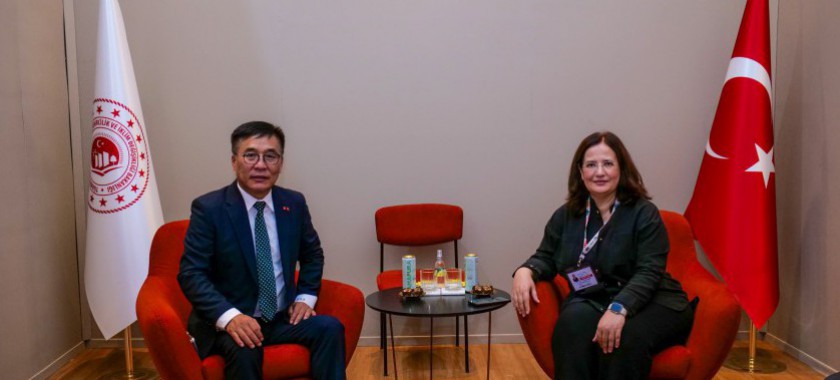 Deputy Minister Fatma Varank Met with Mongolia’s Minister of Environment and Climate Change Batbaatar Bat